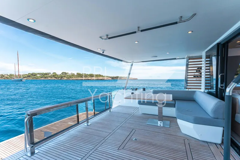  Yacht Photos Pics Grand Trawler 62 - PPL Yachting