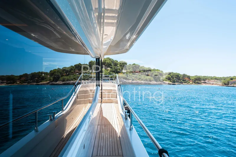  Yacht Photos Pics Grand Trawler 62 - PPL Yachting