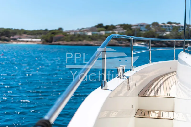  Yacht Photos Pics Grand Trawler 62 - PPL Yachting