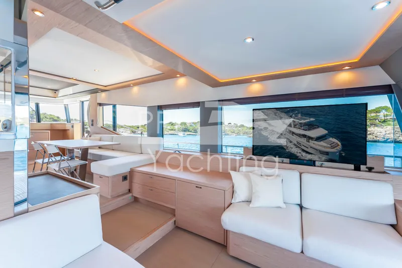  Yacht Photos Pics Grand Trawler 62 - PPL Yachting