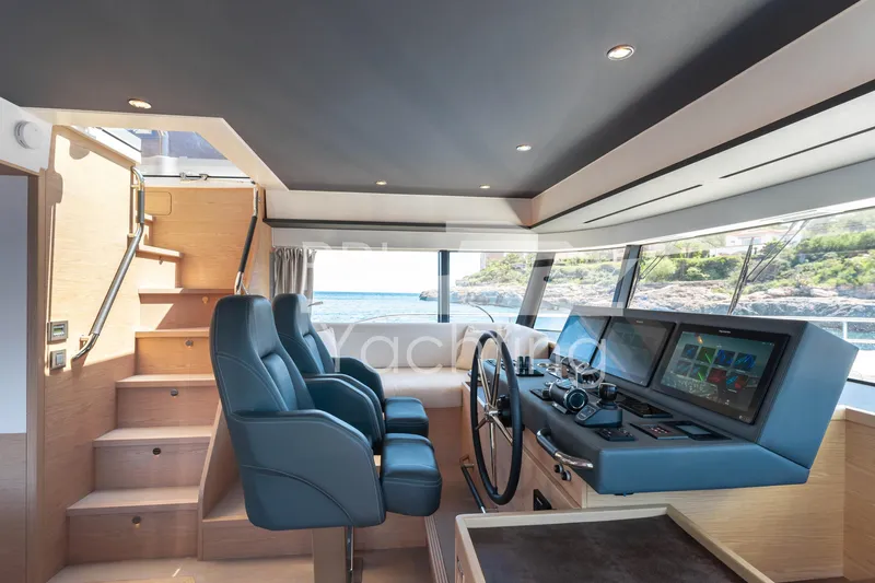  Yacht Photos Pics Grand Trawler 62 - PPL Yachting