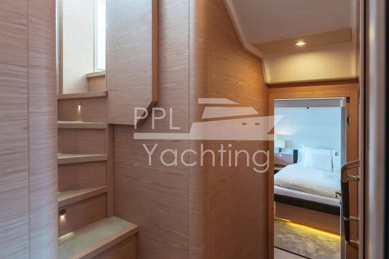  Yacht Photos Pics Grand Trawler 62 - PPL Yachting