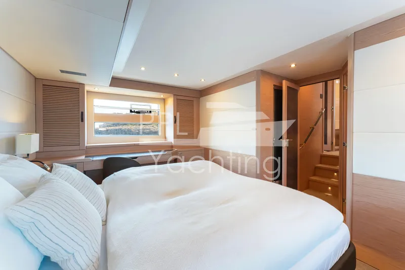  Yacht Photos Pics Grand Trawler 62 - PPL Yachting