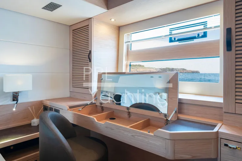  Yacht Photos Pics Grand Trawler 62 - PPL Yachting