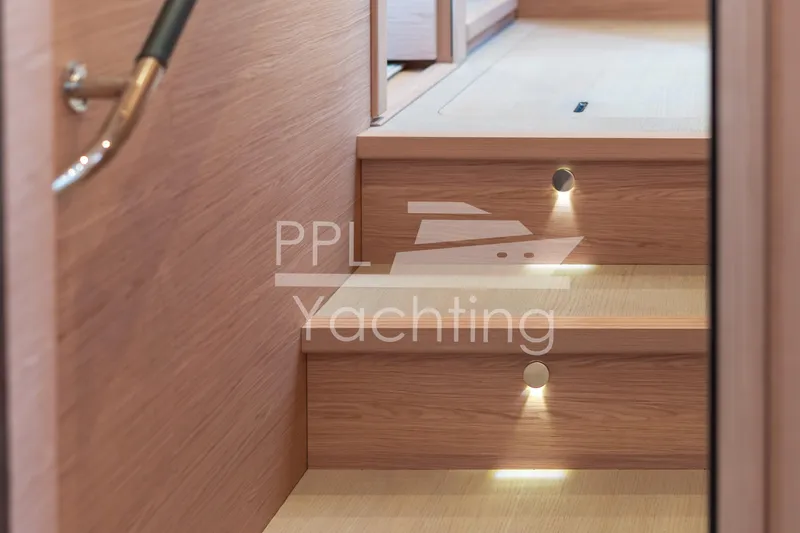  Yacht Photos Pics Grand Trawler 62 - PPL Yachting