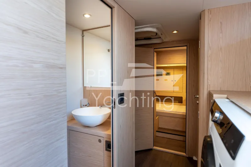  Yacht Photos Pics Grand Trawler 62 - PPL Yachting