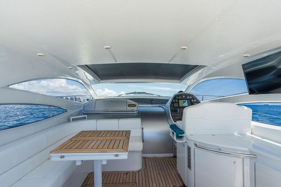 2005 Pershing 50