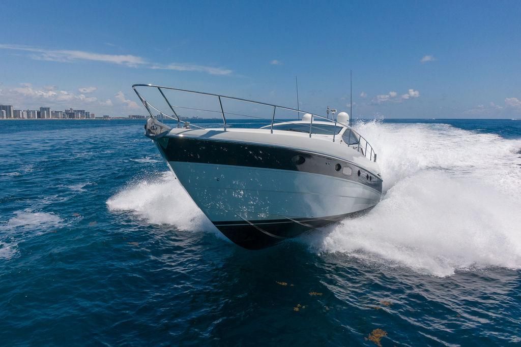 2005 Pershing 50 