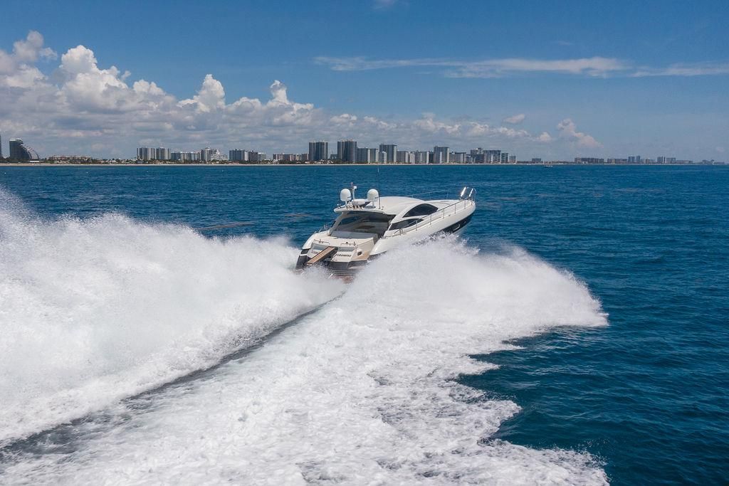2005 Pershing 50 