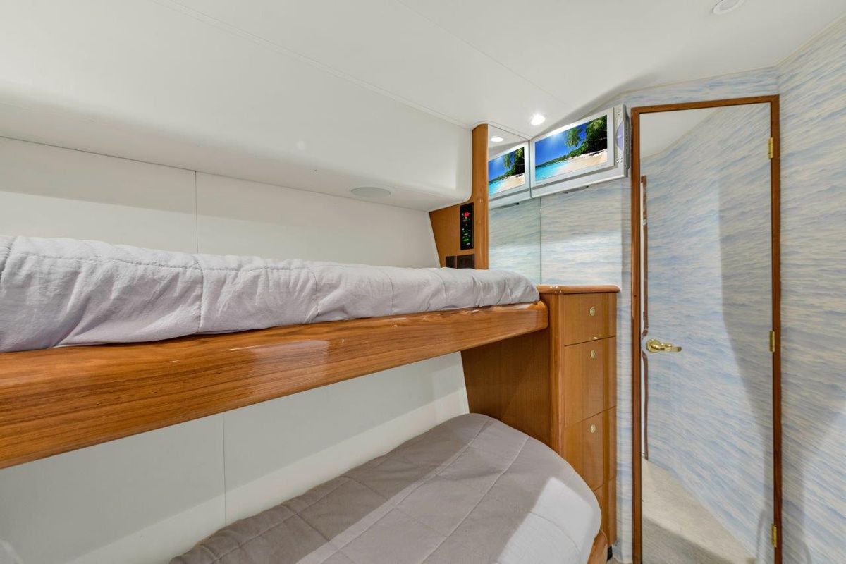 2001 Viking 55 