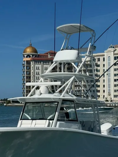 Galati Yacht Sales Trade Yacht Photos Pics 2022 Yellowfin 42 Center Console