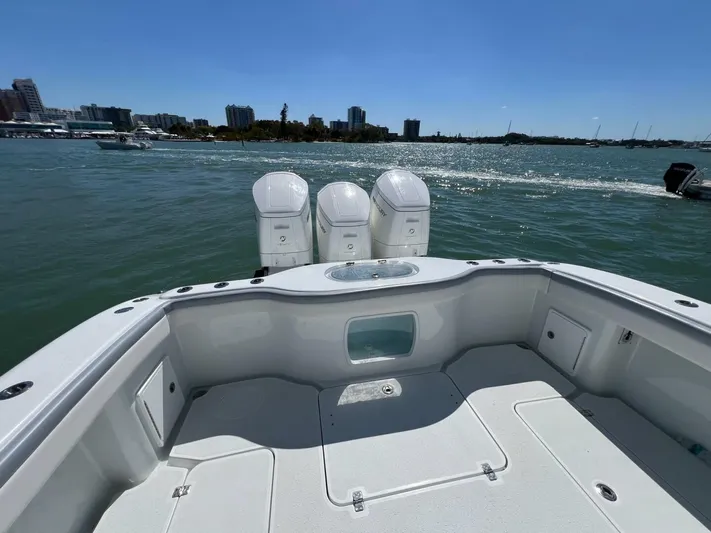 Galati Yacht Sales Trade Yacht Photos Pics 2022 Yellowfin 42 Center Console