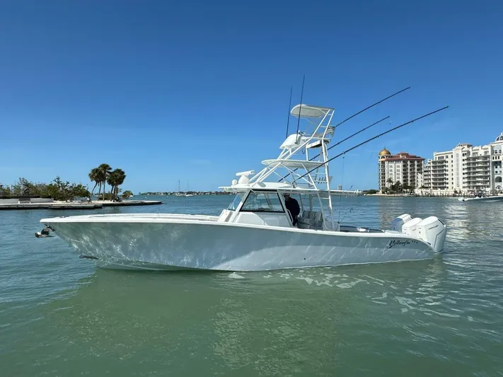 Galati Yacht Sales Trade Yacht Photos Pics 2022 Yellowfin 42 Center Console