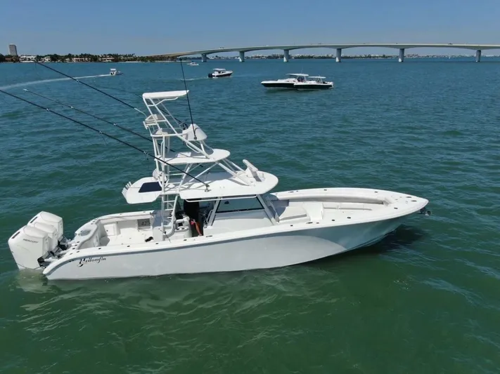 Galati Yacht Sales Trade Yacht Photos Pics 2022 Yellowfin 42 Center Console