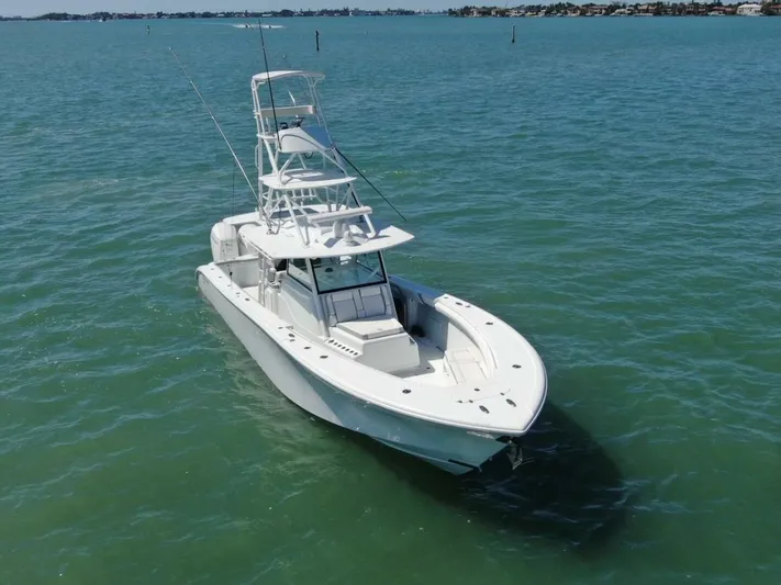 Galati Yacht Sales Trade Yacht Photos Pics 2022 Yellowfin 42 Center Console