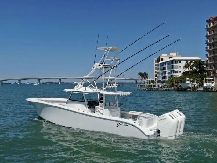 Galati Yacht Sales Trade Yacht Photos Pics 2022 Yellowfin 42 Center Console