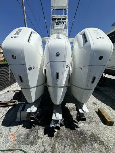 Galati Yacht Sales Trade Yacht Photos Pics 2022 Yellowfin 42 Center Console