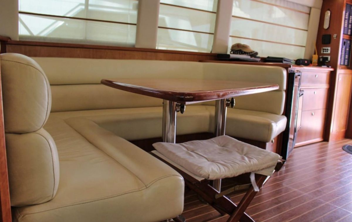 2004 Riviera 58 