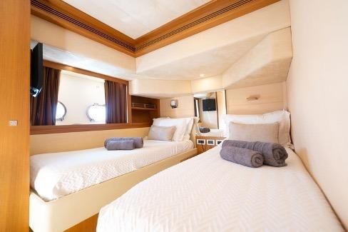 2008 Ferretti Yachts 78 