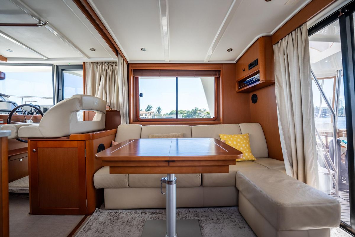 2016 Beneteau 44 
