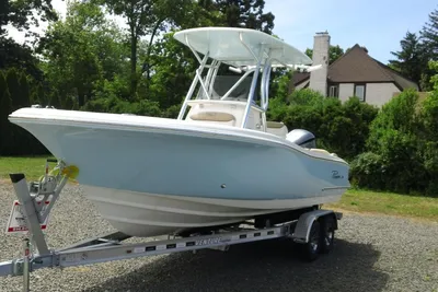 Pioneer 222 Islander