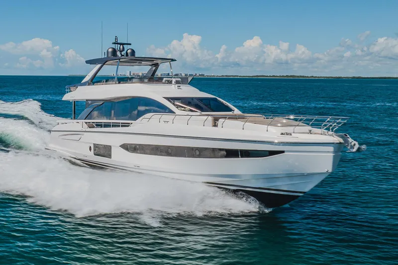 Transcendence Yacht Photos Pics Luxury Azimut 78 Flybridge yacht cruising on open sea, 2020 model.