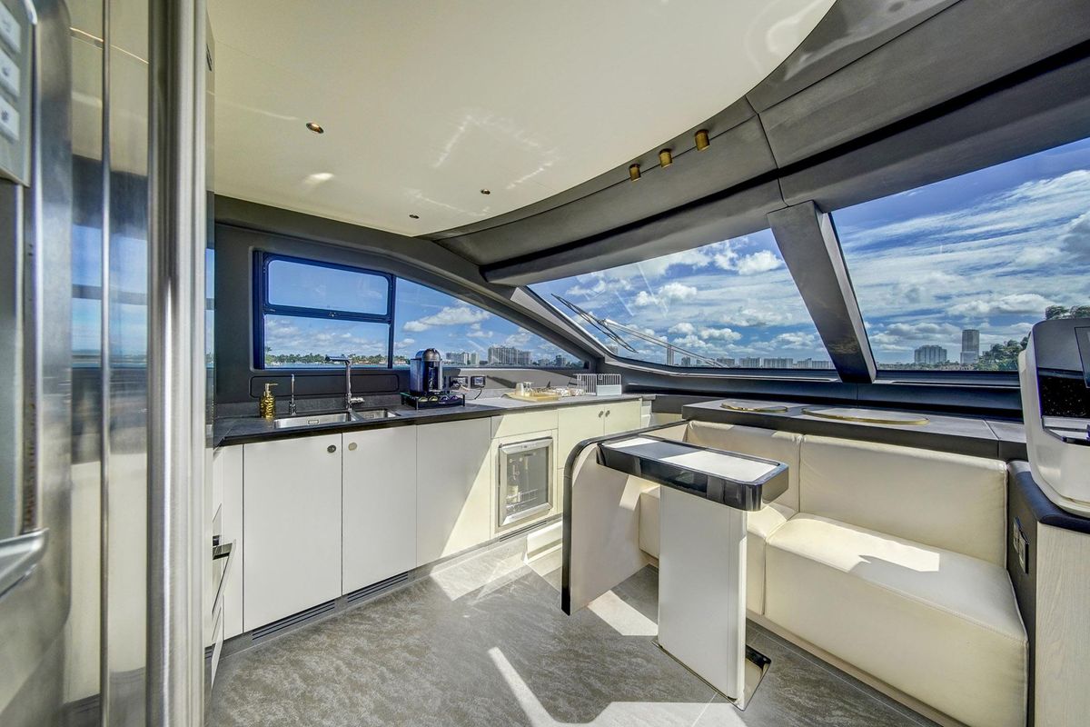 2020 Azimut 78 