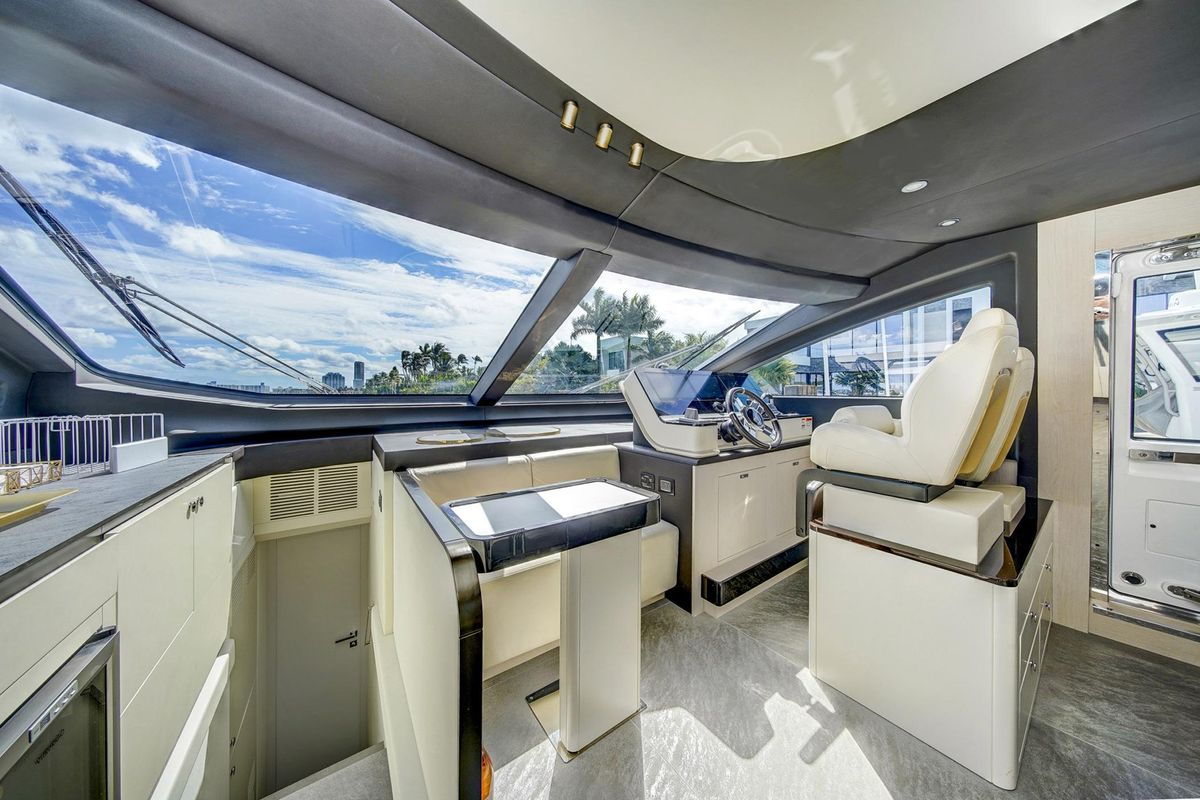 2020 Azimut 78 
