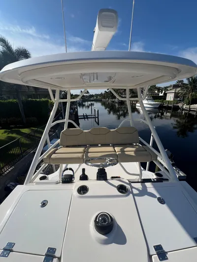 Escape Yacht Photos Pics 