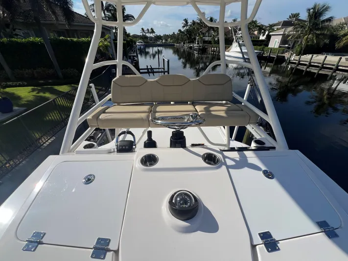 Escape Yacht Photos Pics 