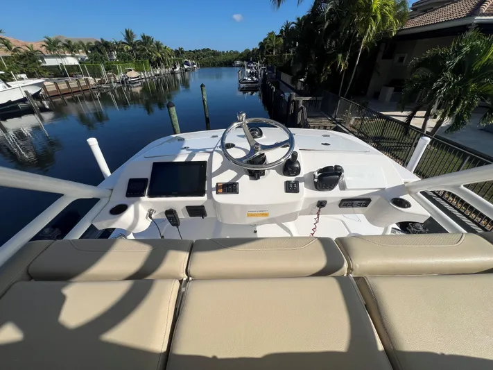 Escape Yacht Photos Pics 