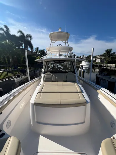 Escape Yacht Photos Pics 