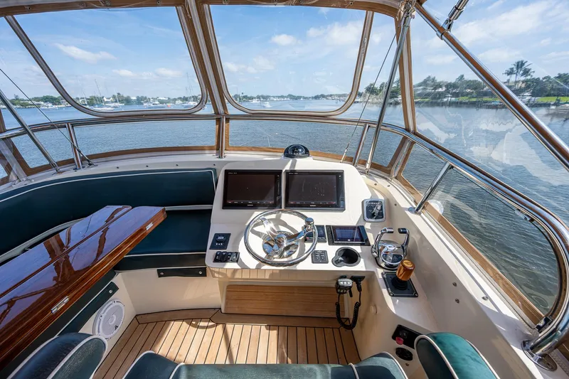 Lionheart Yacht Photos Pics 2008 Hinckley Talaria 44 FB yacht helm with dual screens and panoramic water view.