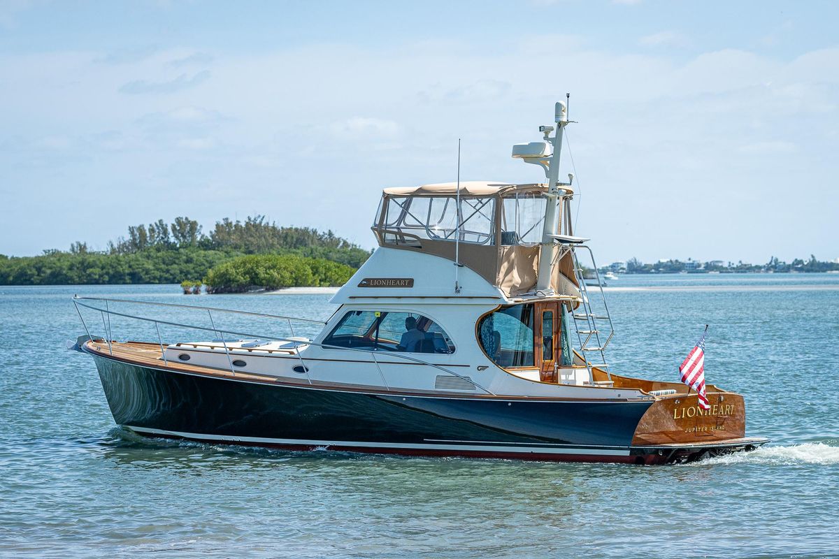 2008 Hinckley 44 
