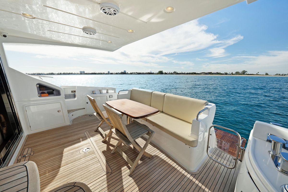 2017 Azimut 60 