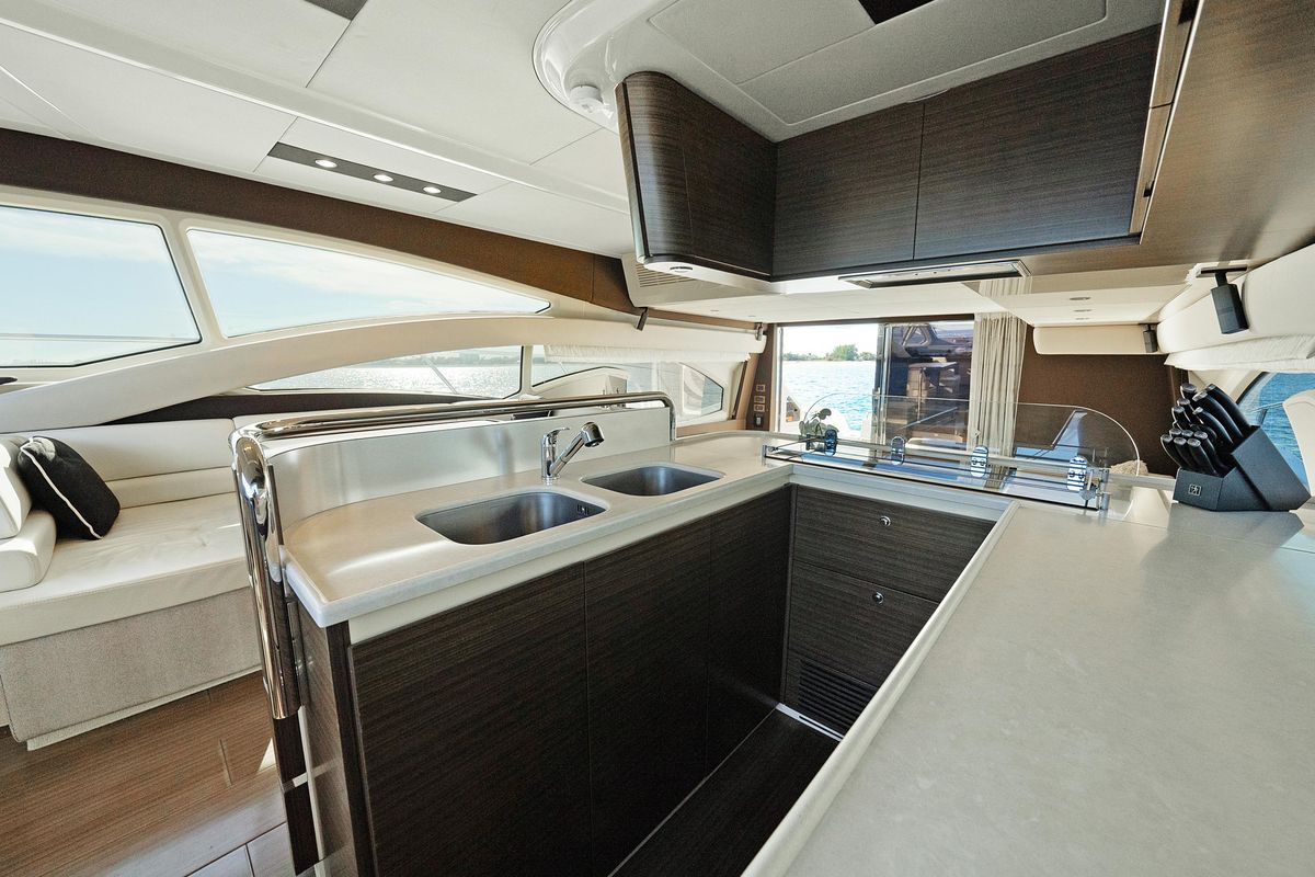 2017 Azimut 60 
