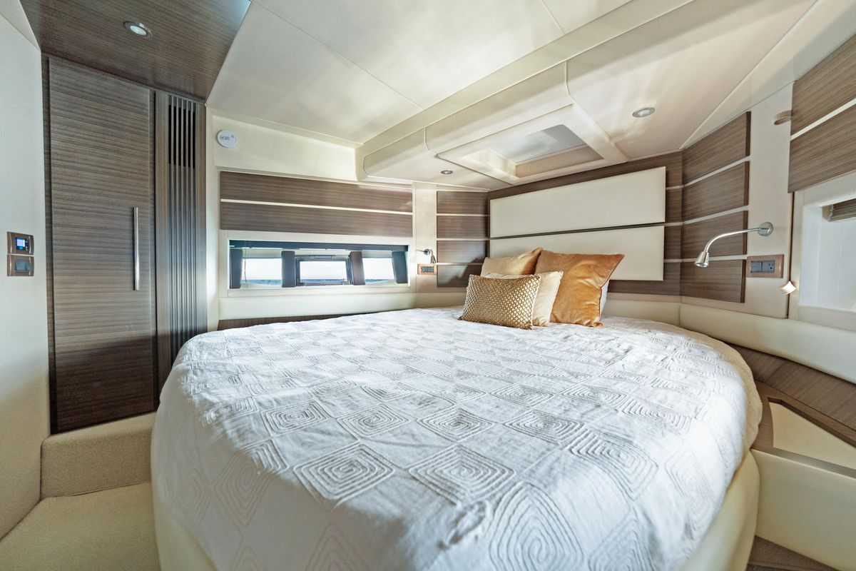 2017 Azimut 60 