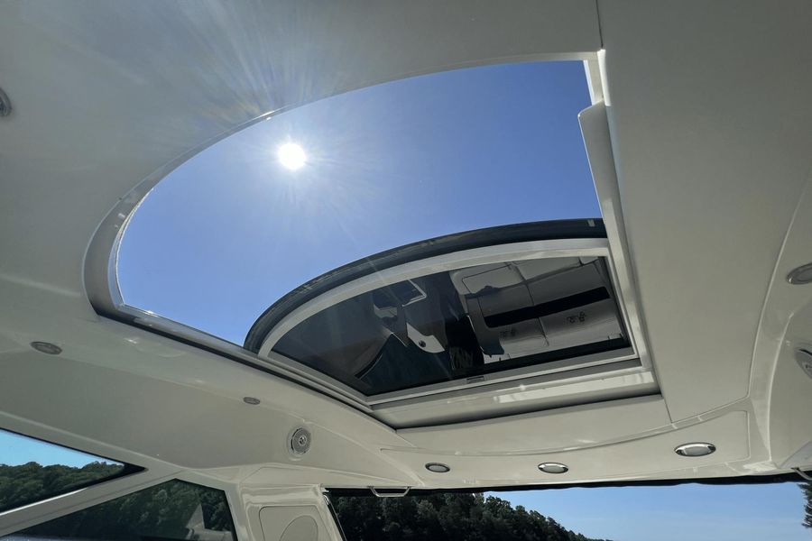 2010 Sea Ray 450 Sundancer