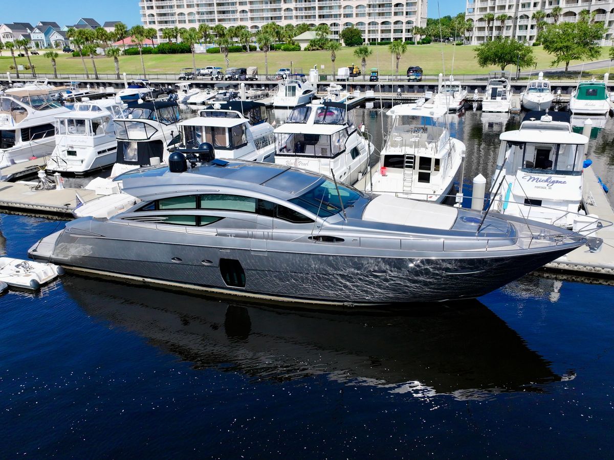 2009 Pershing 72 