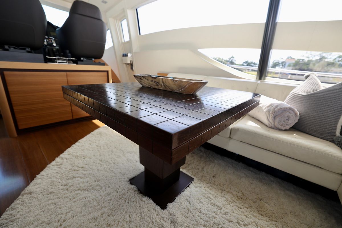 2009 Pershing 72 