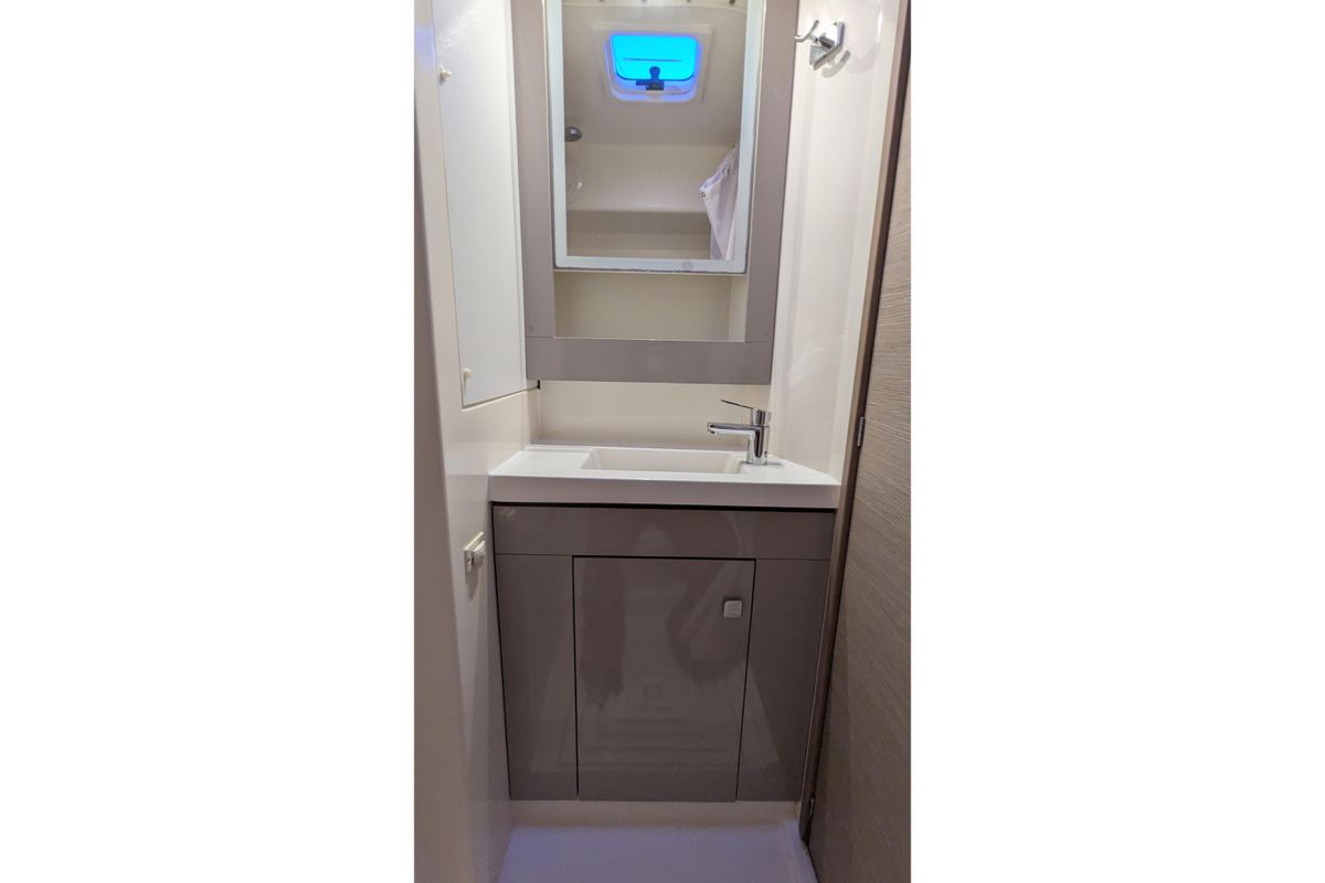 2020 Fountaine Pajot 47 