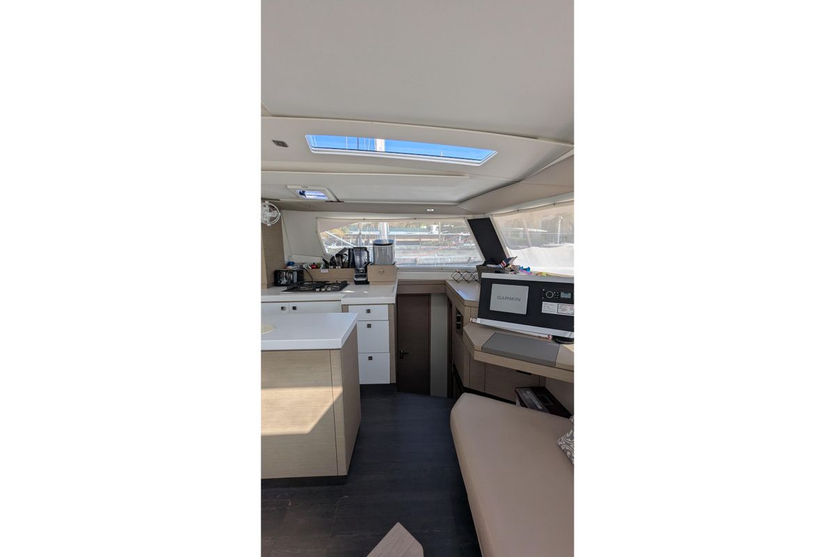 2020 Fountaine Pajot 47 