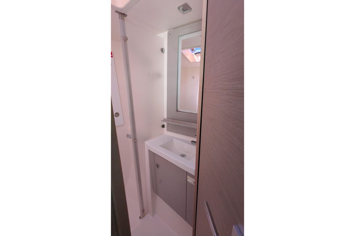 2020 Fountaine Pajot 47 