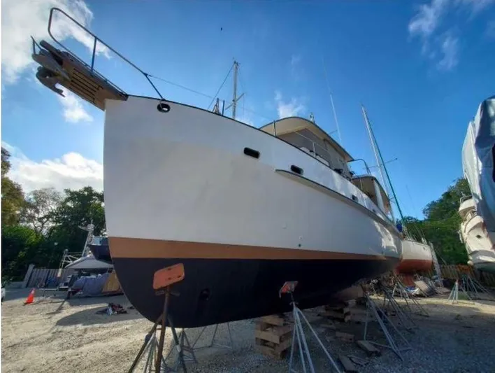 Claire Yacht Photos Pics 