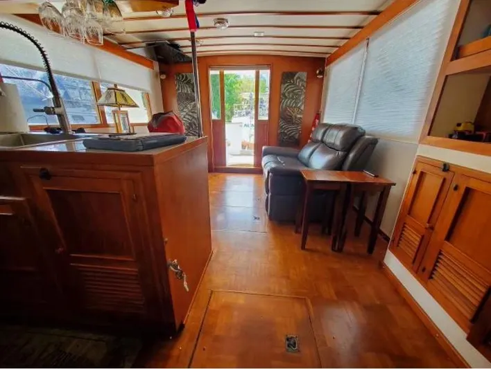 Claire Yacht Photos Pics 