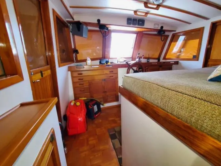 Claire Yacht Photos Pics 