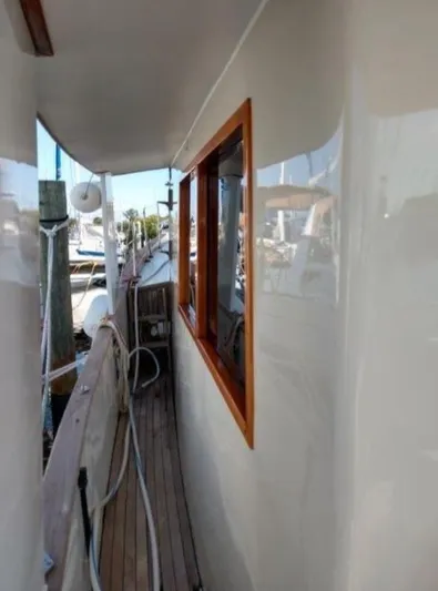 Claire Yacht Photos Pics 