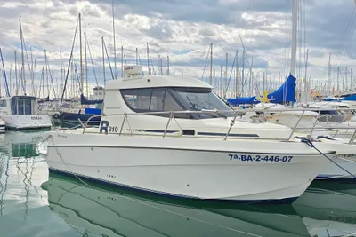 2007 Rodman 810