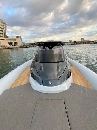 Seayou Yacht Photos Pics 2022 SACS Strider 15 boat on water, modern design, cityscape background.