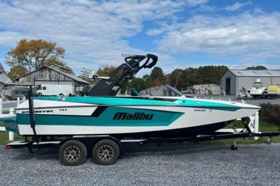 Malibu 23 MXZ